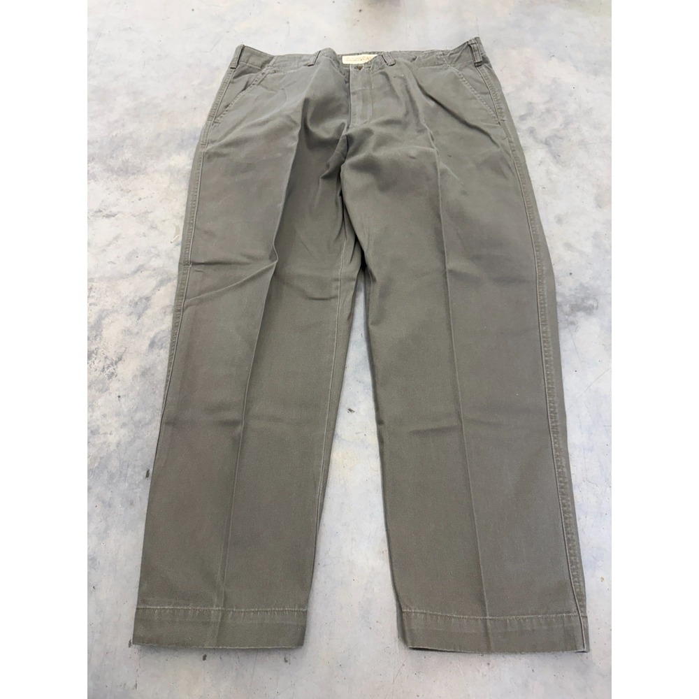 Cabela's Casuals Chino Pants Men 40x30 Olive Green Pleated Straight Work Outdoor